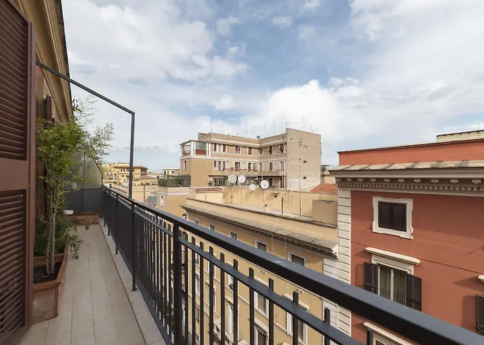 Apartment Guesthost - Porta Pia & Torlonia With Balcony Rom